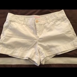 Lilly Pulitzer Women’s White Shorts; Size 10
